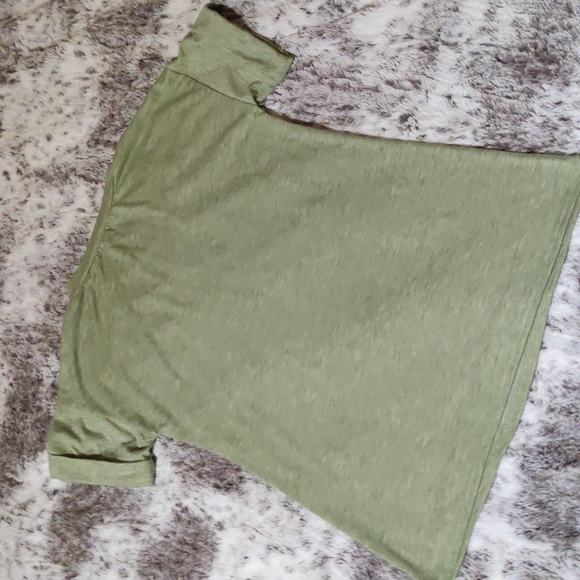 Miholl V-neck Rolled Sleeve Loose Fit Top - Picture 2 of 7